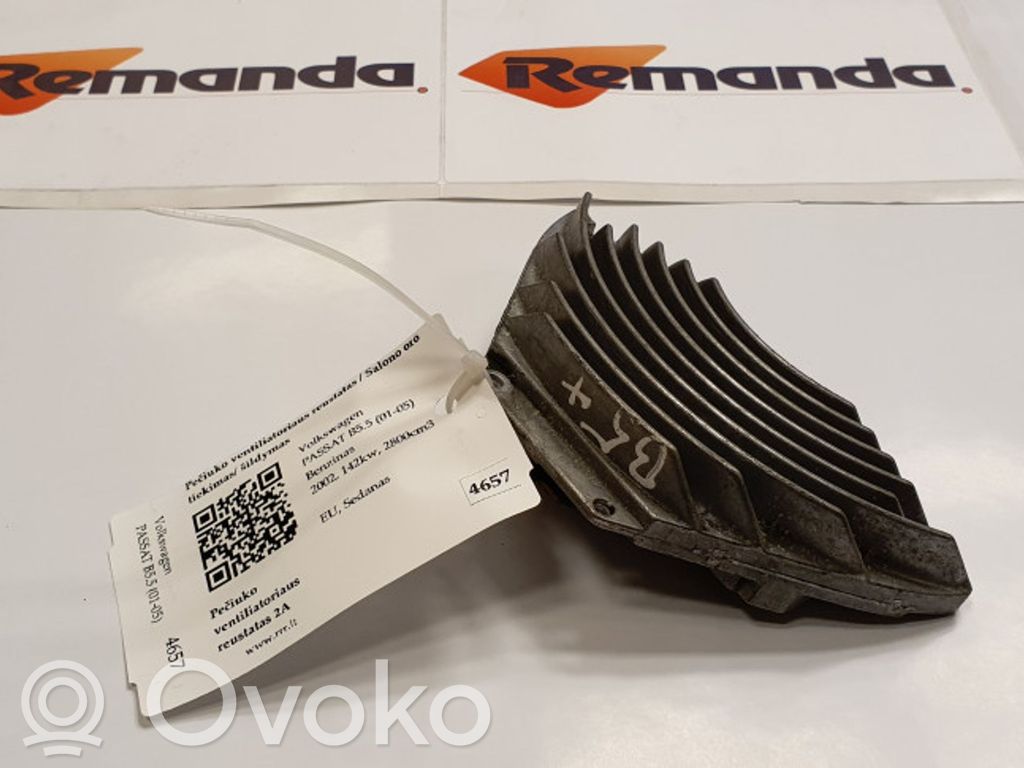 Volkswagen PASSAT B5.5 Rezystor / Opornik dmuchawy nawiewu 