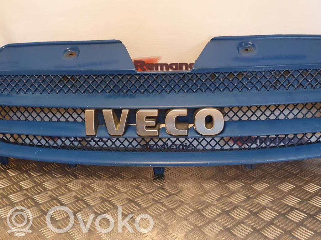 Iveco Daily 35 - 40.10 Maskownica / Grill / Atrapa górna chłodnicy 