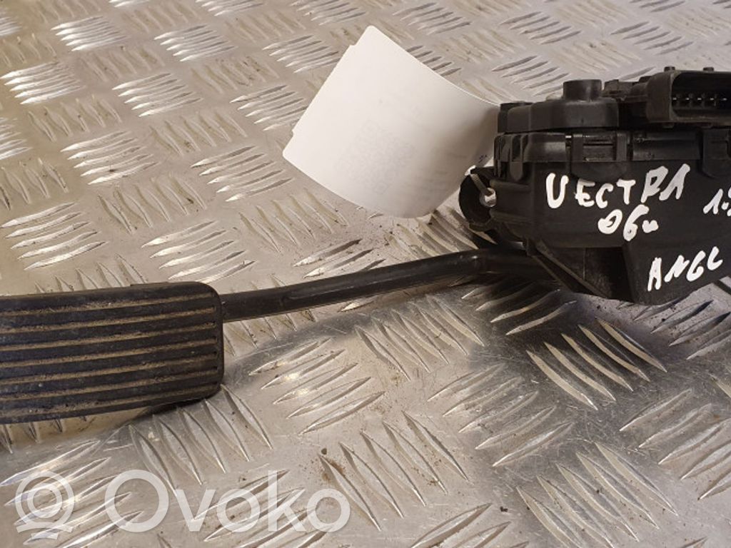 Opel Vectra C Pedał gazu / przyspieszenia 