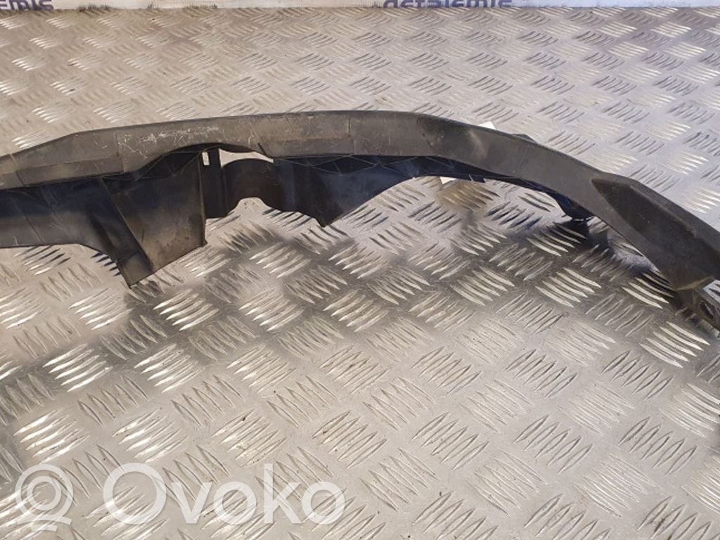 Priekinis laikiklis bamperio   7138402