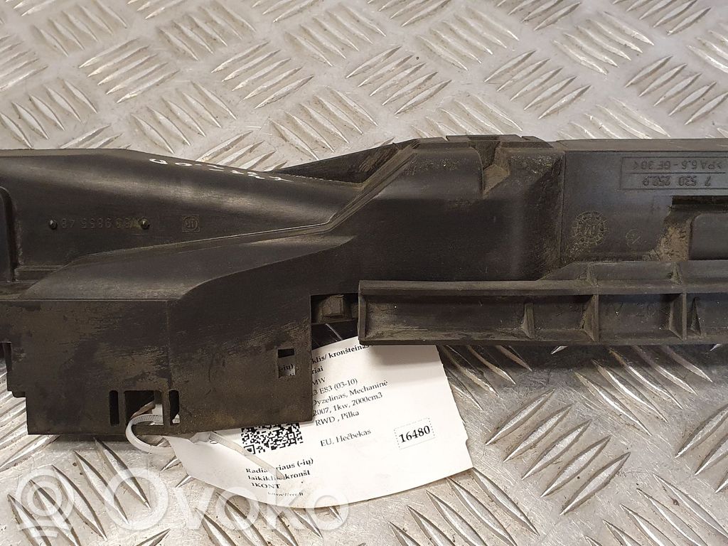 BMW X3 E83 Radiator mount bracket 