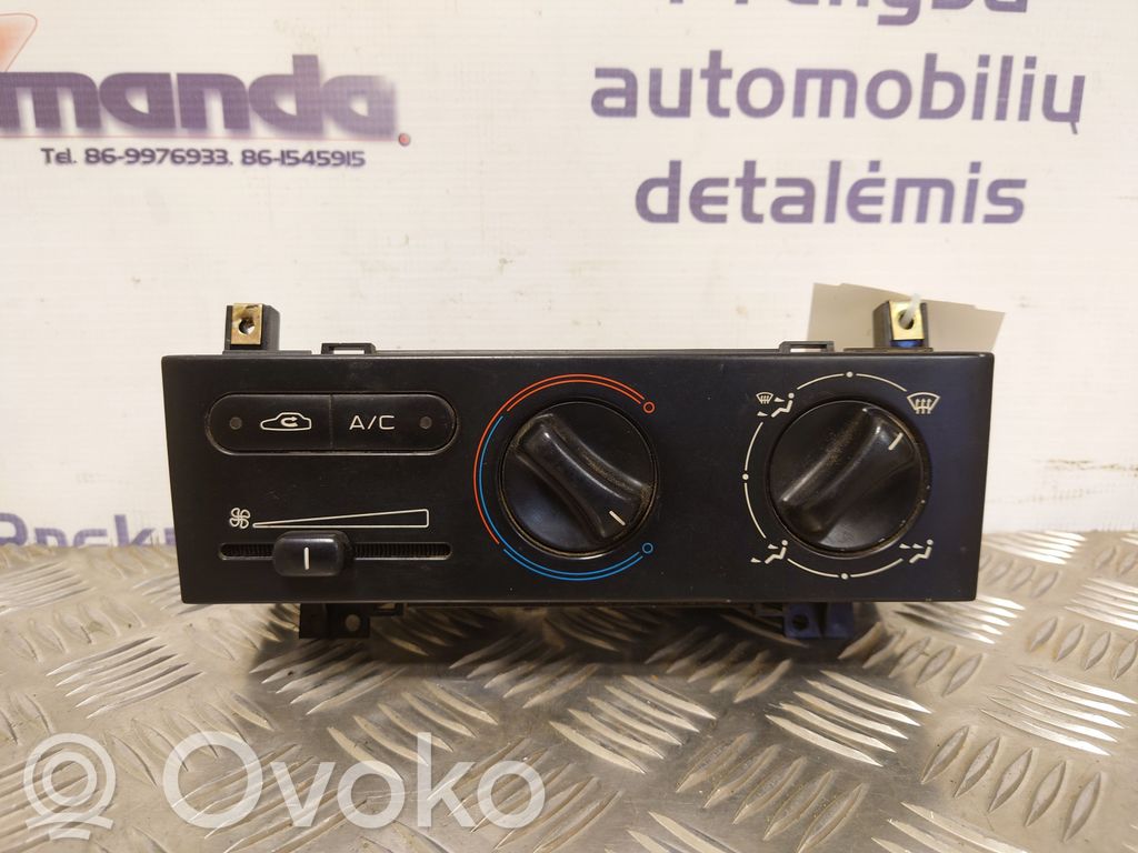 Peugeot 406 Climate control unit 