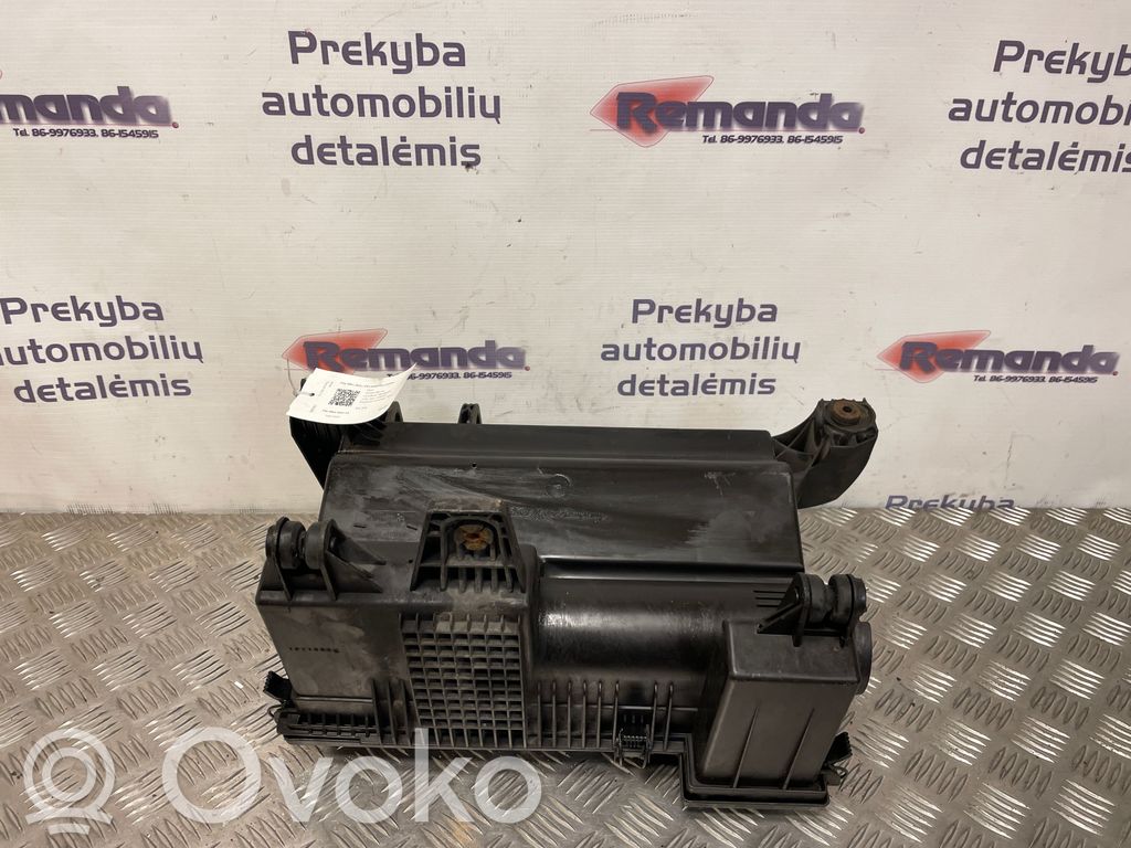 Ford Transit Oro filtro dėžė 