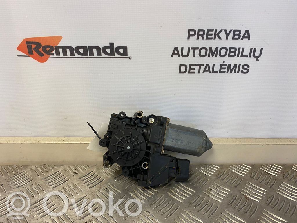 Audi A8 S8 D2 4D Silnik regulatora szyby drzwi przednich 