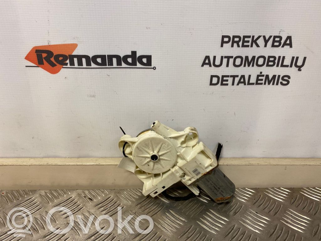 Ford Focus C-MAX Front door window regulator motor 