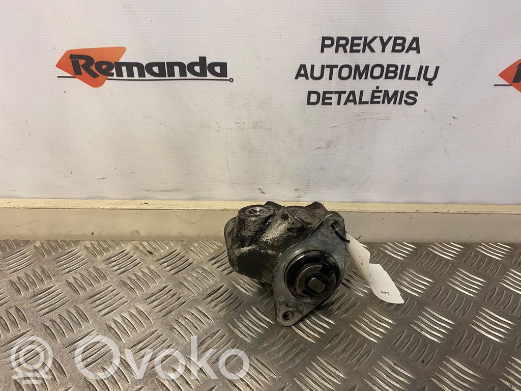 Iveco Daily 30.8 - 9 Servopumpe 