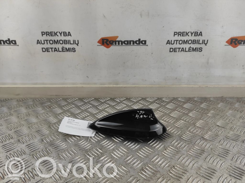 BMW 4 F36 Gran coupe Antena (GPS antena) 
