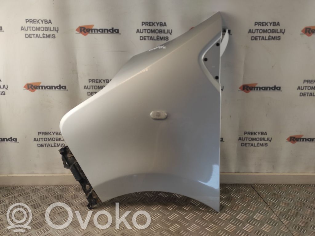 Opel Vivaro Sparnas 