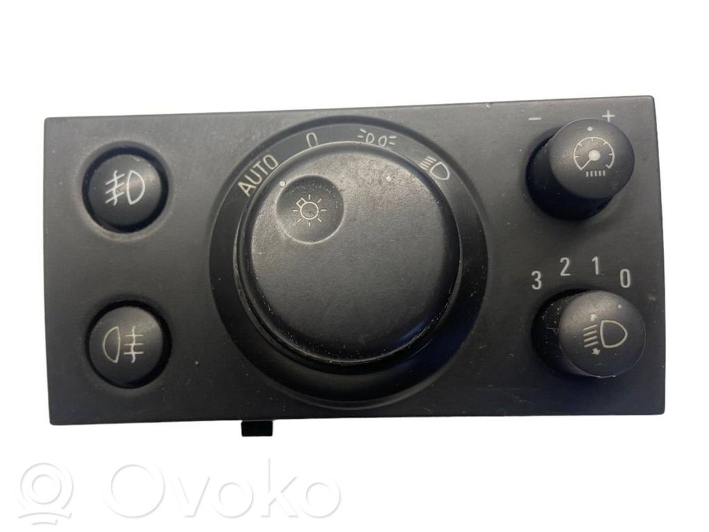 Opel Vectra C Light switch 