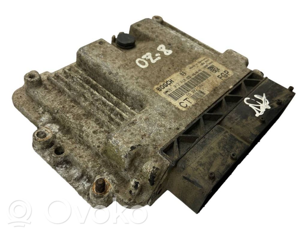 Opel Zafira B Engine control unit/module 