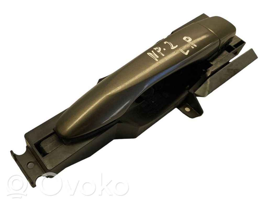 Nissan Qashqai Front door exterior handle 