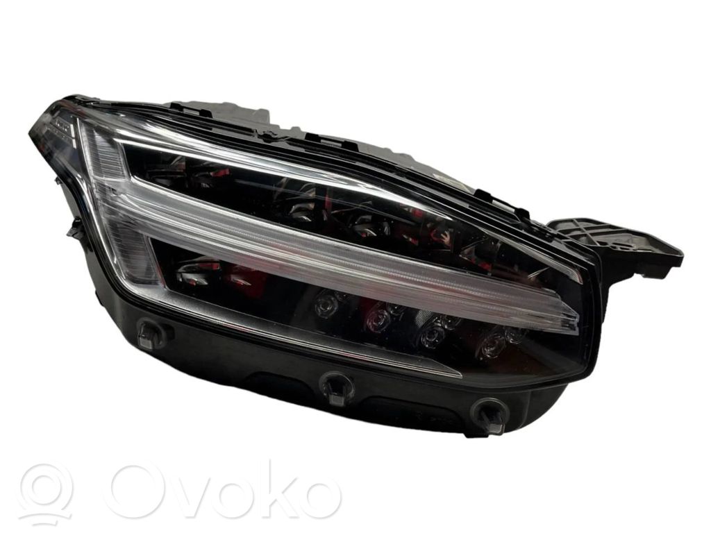 Volvo XC90 Phare frontale 