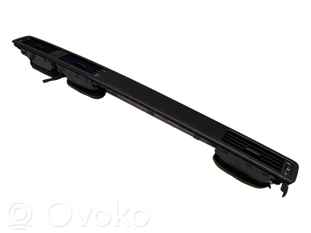 Volvo V70 Dysze / Kratki środkowego nawiewu deski rozdzielczej 