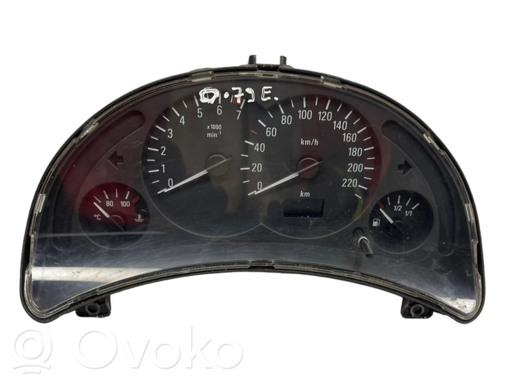 Opel Corsa C Speedometer (instrument cluster) 