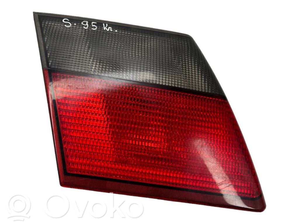 Saab 9-5 Takaluukun takavalot 
