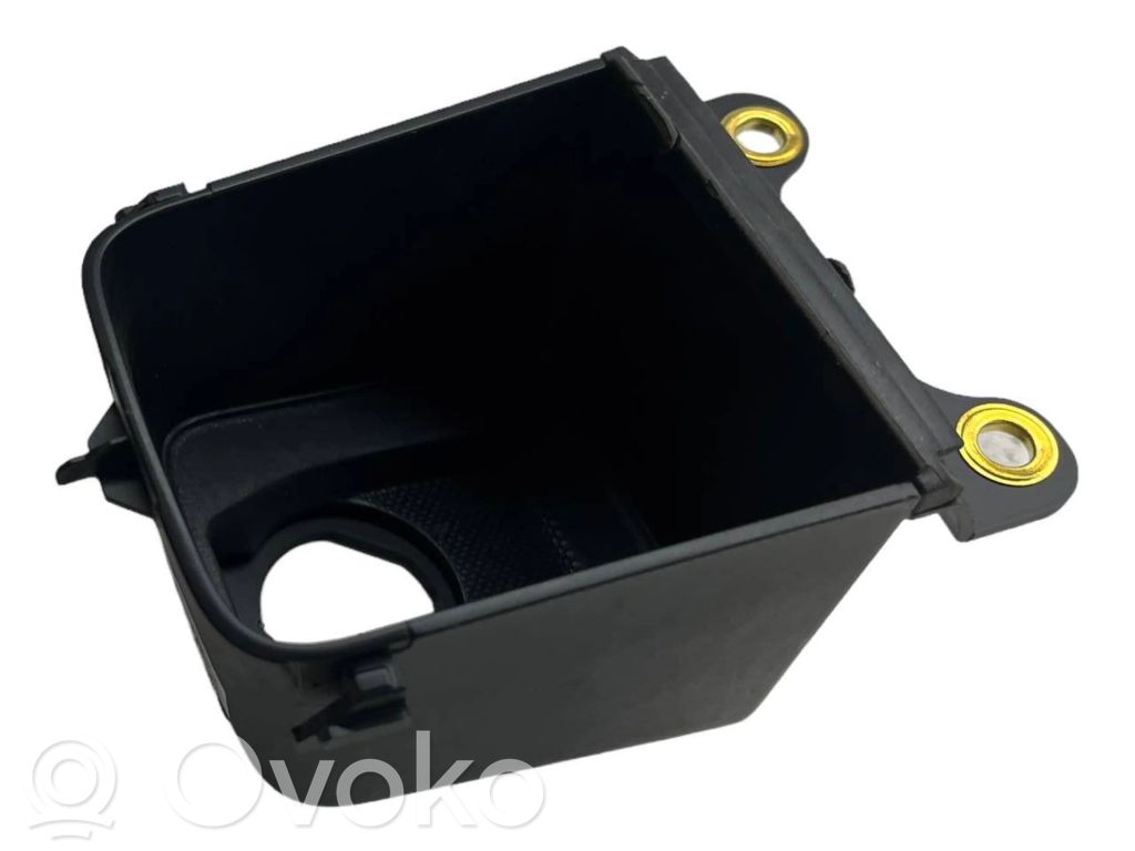 Guantera   95B864132A