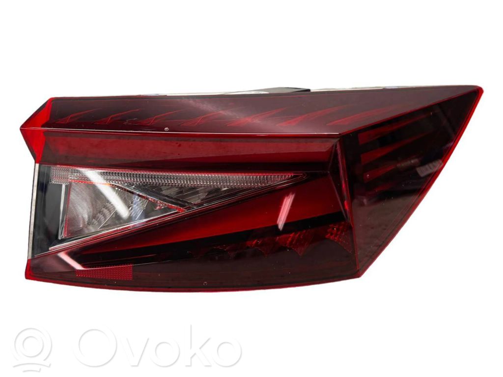 Lampa tylna   5LA945208A,2SD01478702,2SD2688