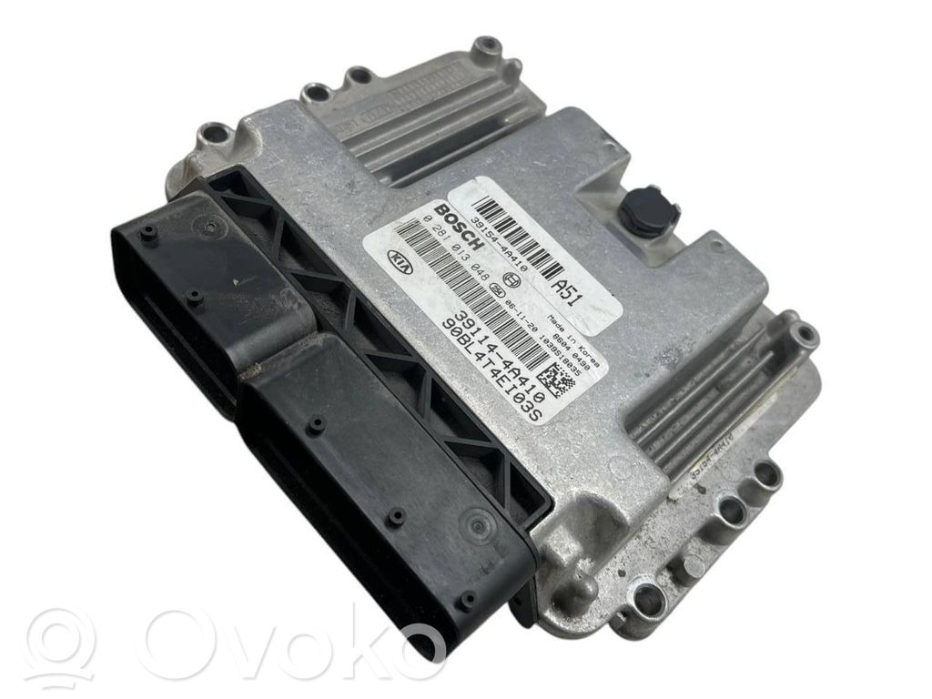 KIA Sorento Engine control unit/module 