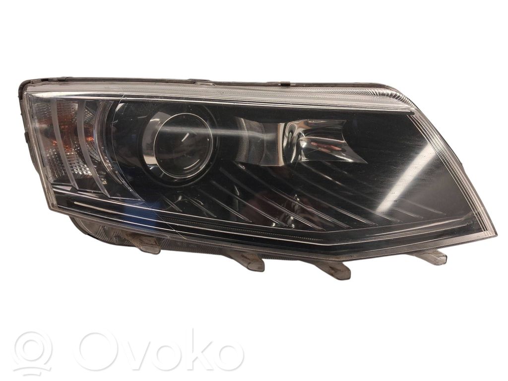 Skoda Octavia Mk3 (5E) Lampa przednia 