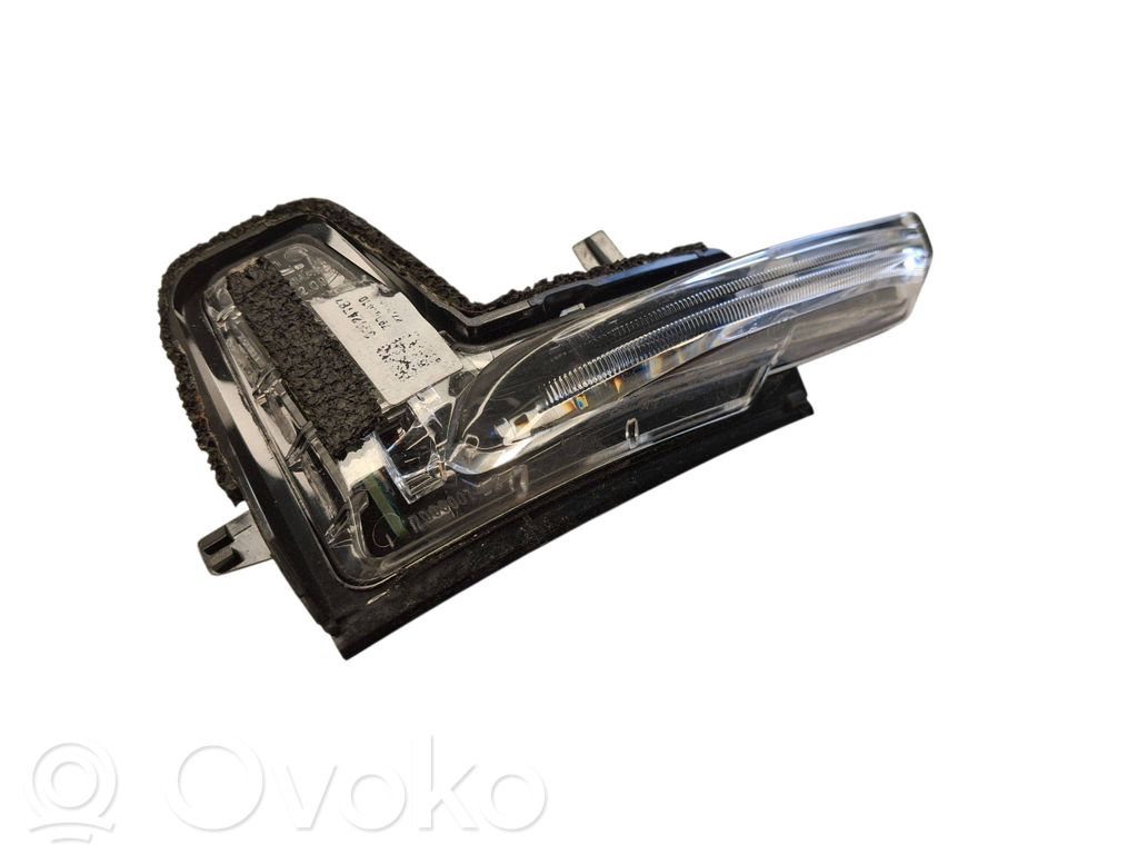 Volvo XC90 Mirror indicator light 