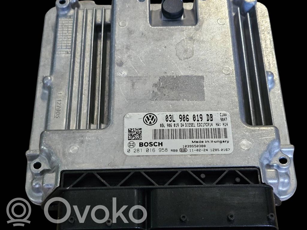 Engine control unit/module ECU   03L906019DB,0281016958