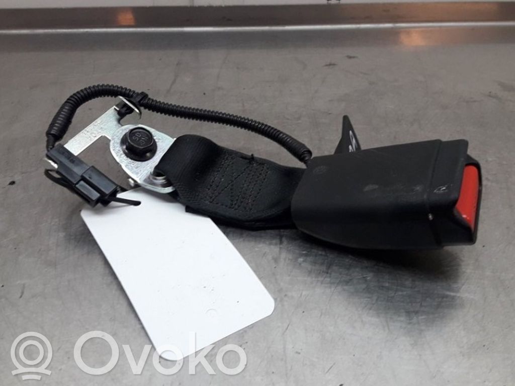 Toyota Auris E180 Takaistuimen turvavyön solki 