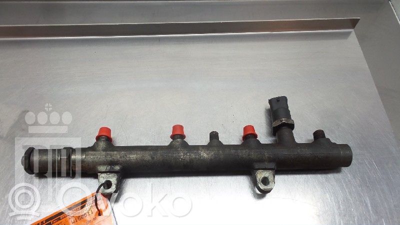 Nissan Primera Rampă alimentare injectoare 