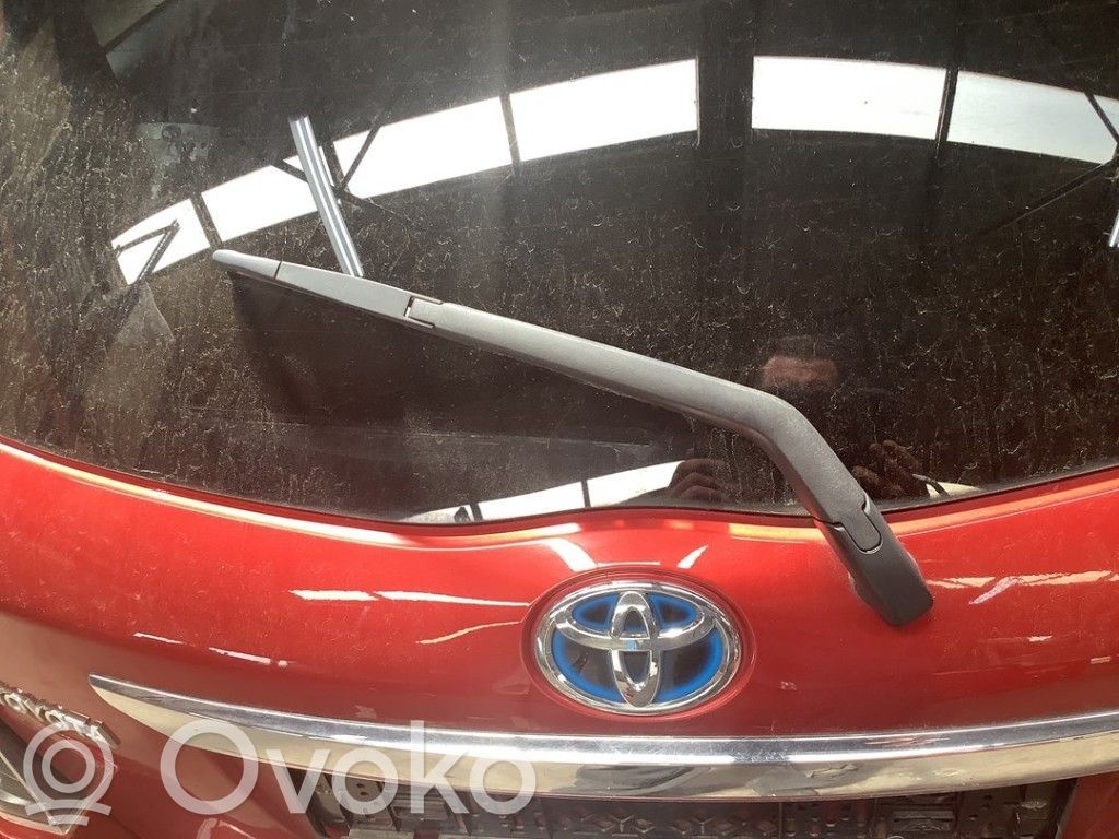 Toyota Yaris Aizmugurējā loga tīrītāja kājiņa 