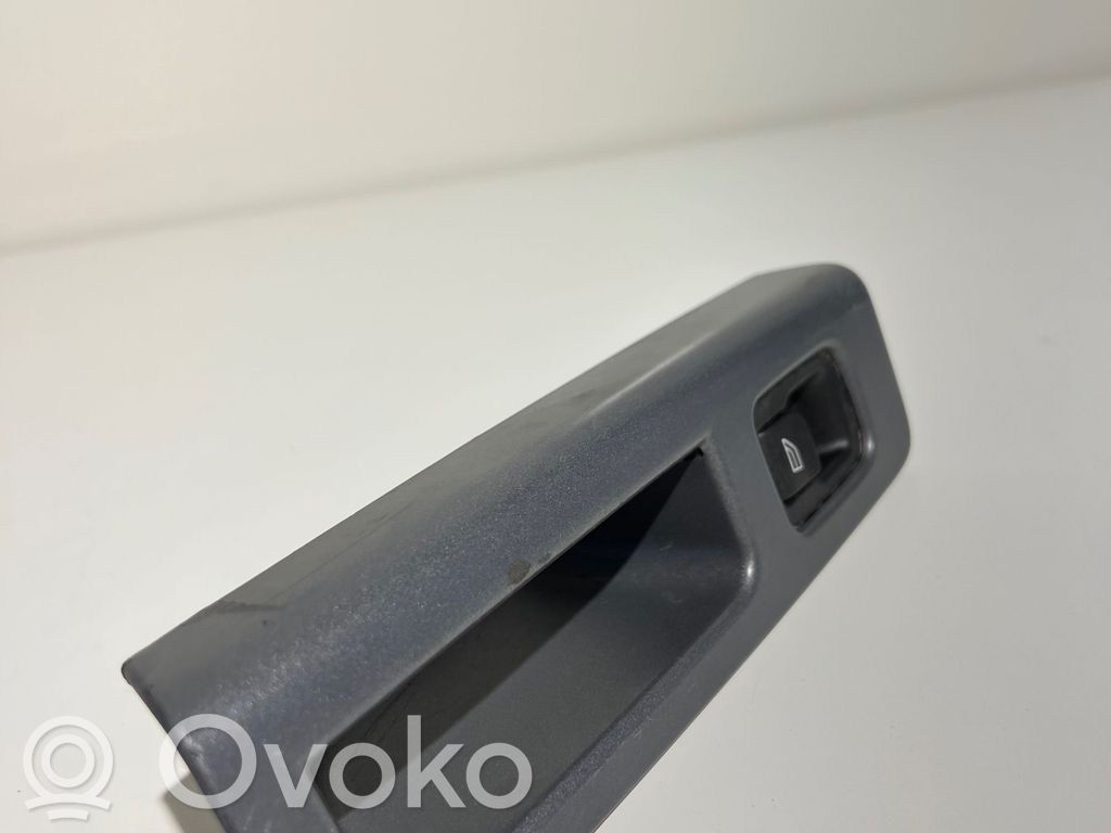 Electric window control switch   30774163,03451405,8679478,3885