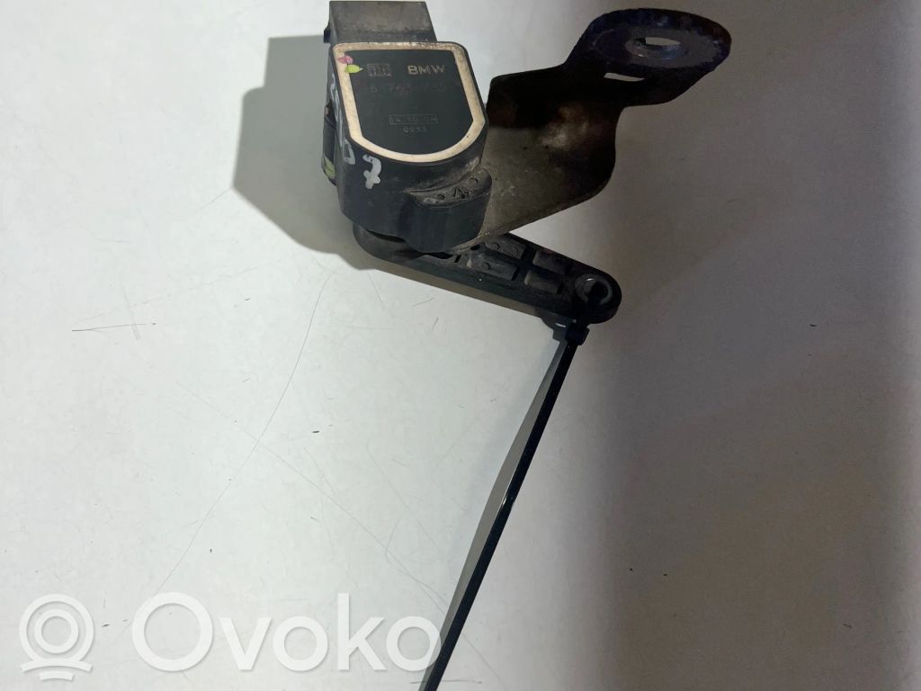 Priekšpusē augstuma sensora svira   6763735,141004,0033