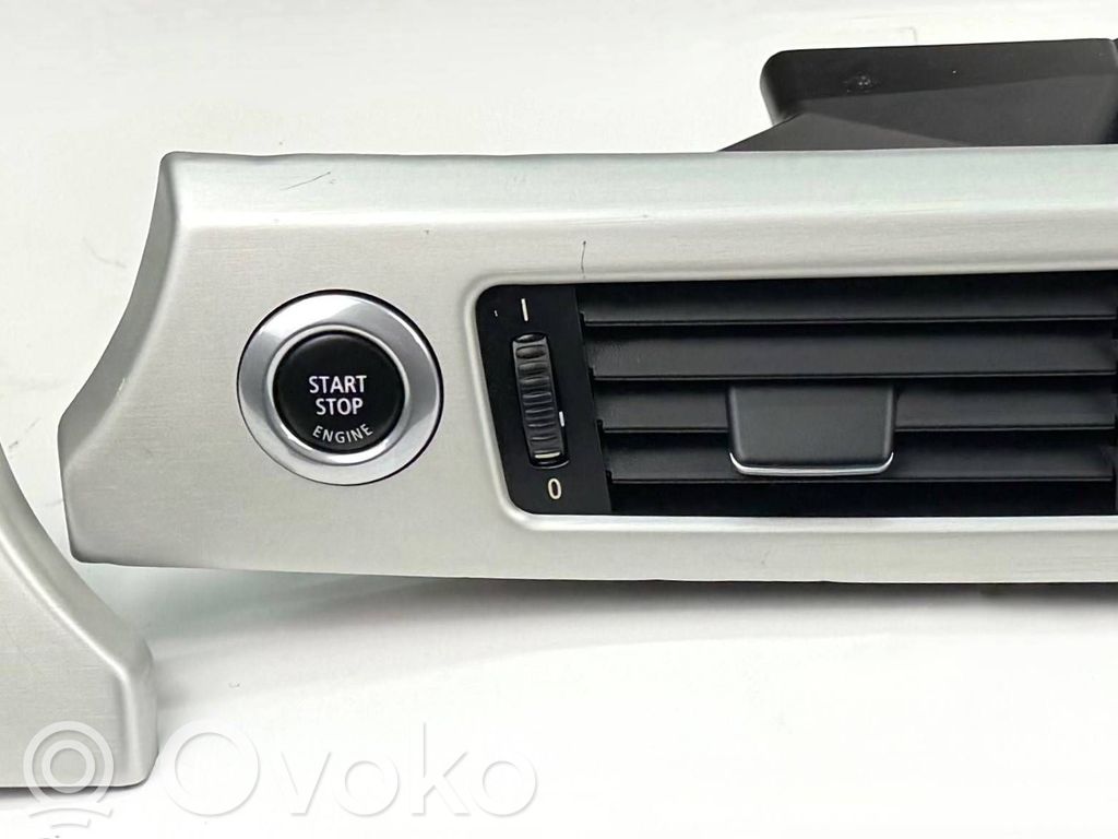 Panel trim   6982457,6922633