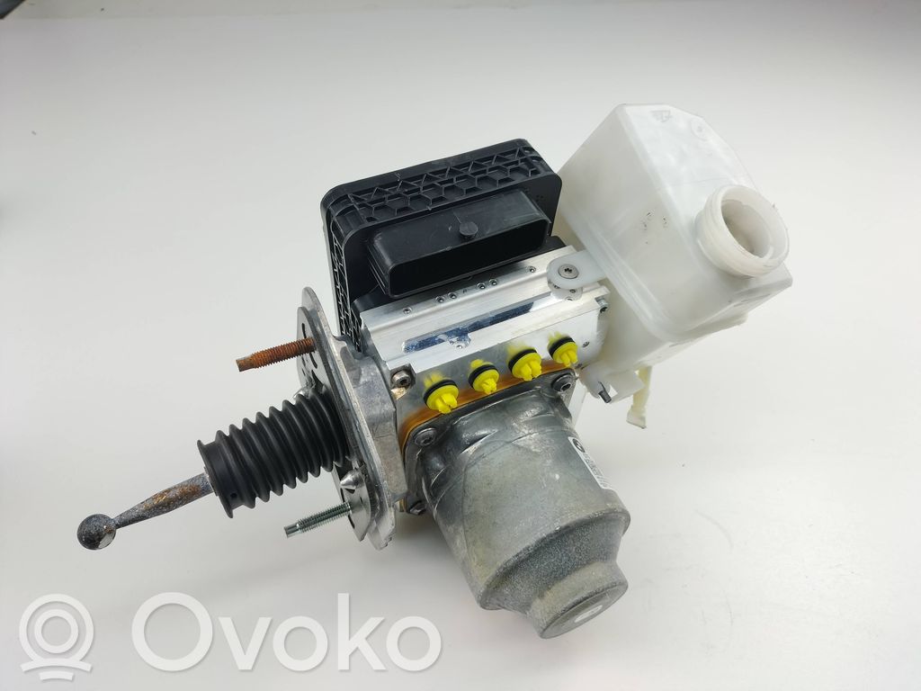 BMW 7 G70 ABS Pump 