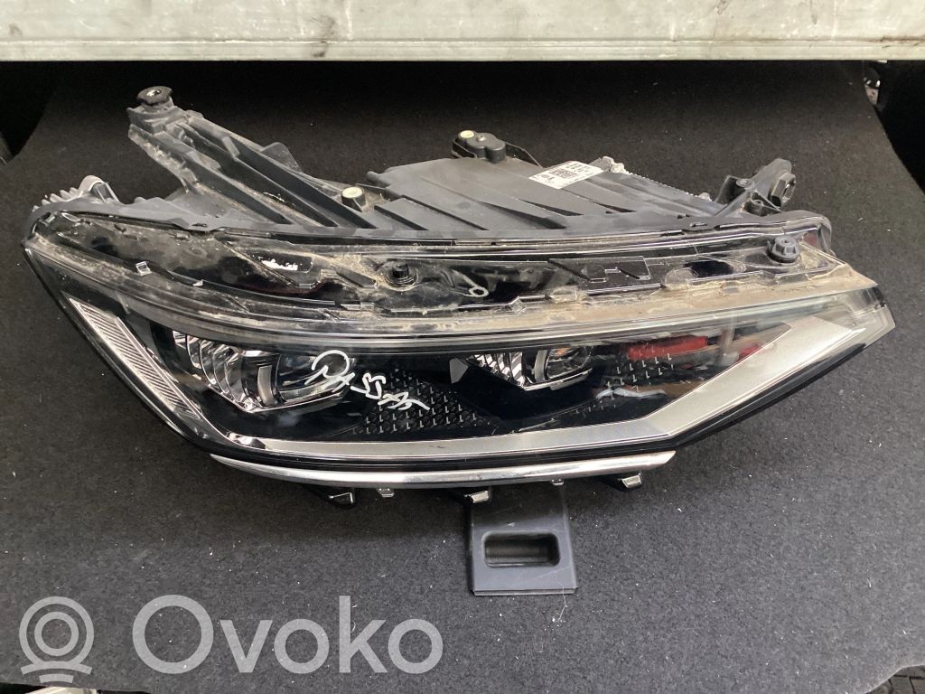 Volkswagen PASSAT B8 Far 