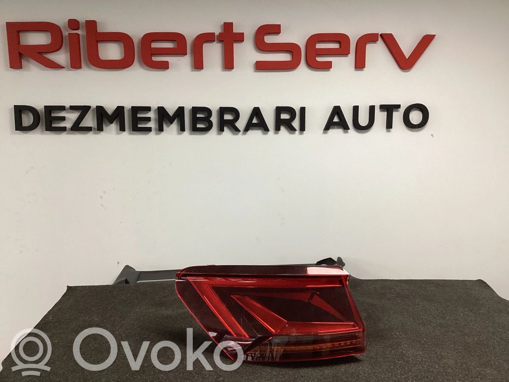 Volkswagen Touareg III Lampa tylna 