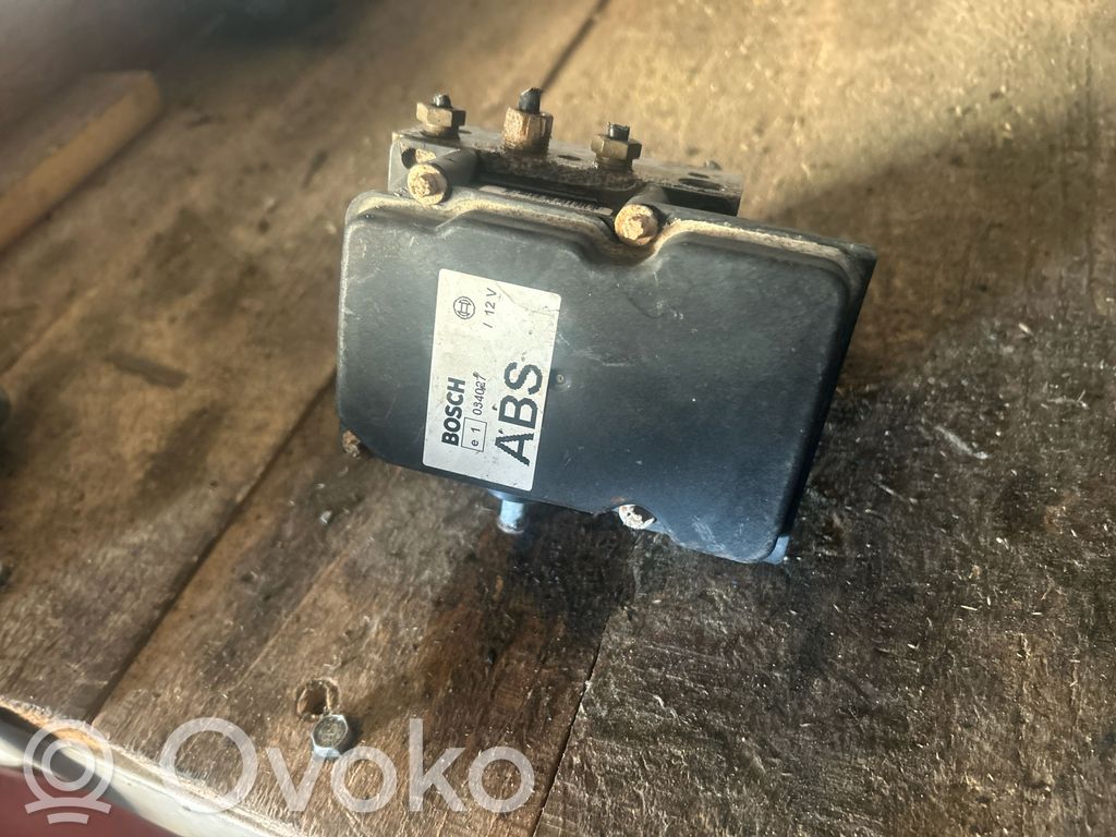 Iveco Daily 35.8 - 9 Bomba de ABS 