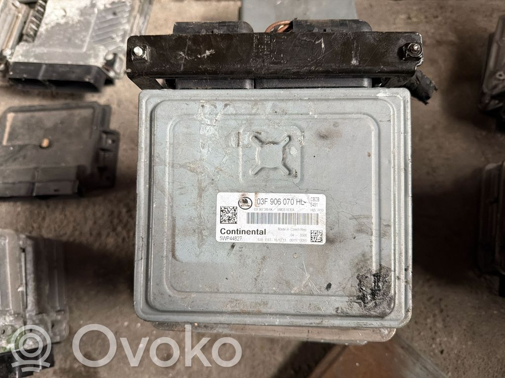 Skoda Rapid (NH) Variklio valdymo blokas 