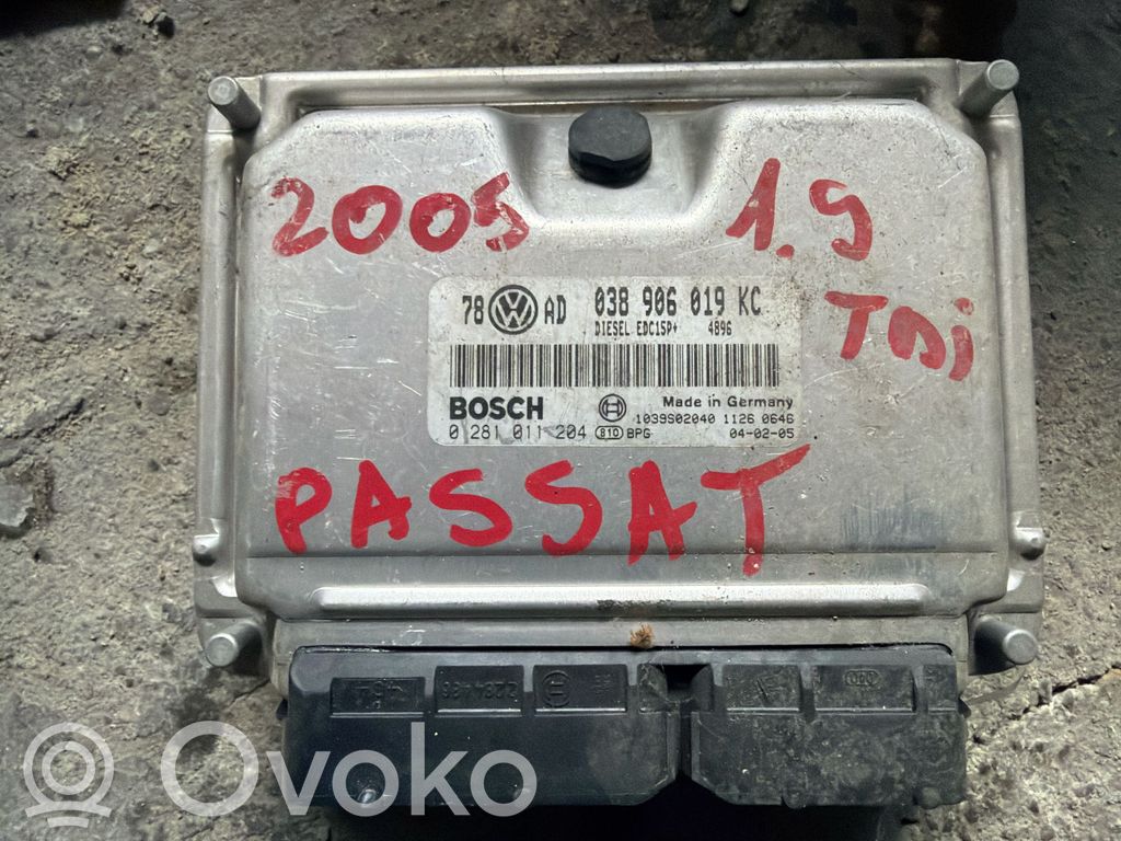Volkswagen Golf IV Engine control unit/module 