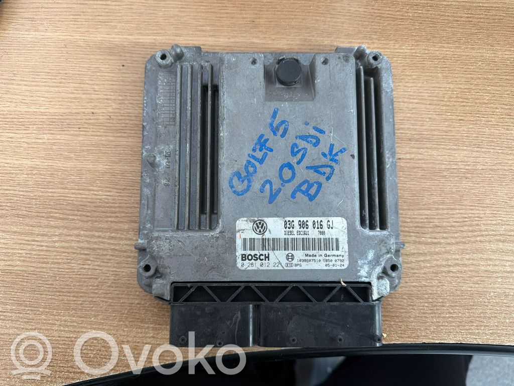 Volkswagen Golf V Engine control unit/module 