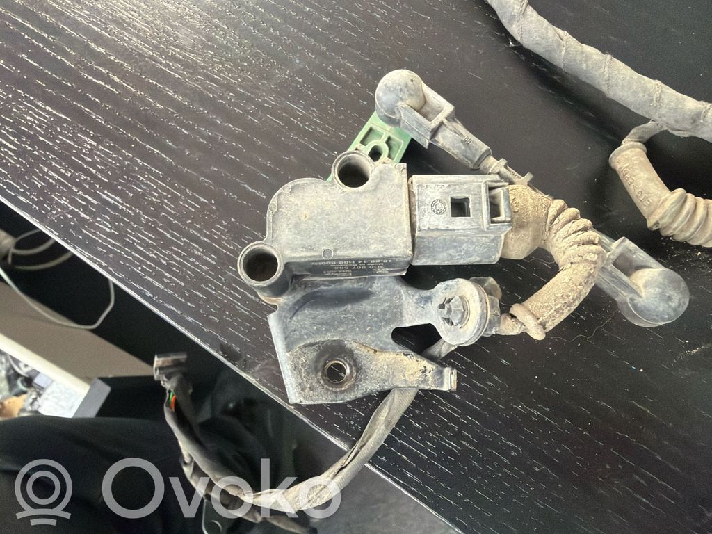 Volkswagen PASSAT B7 Czujnik poziomowania świateł osi przedniej 