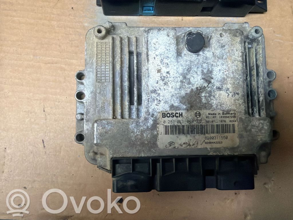 Renault Trafic II (X83) Engine control unit/module 
