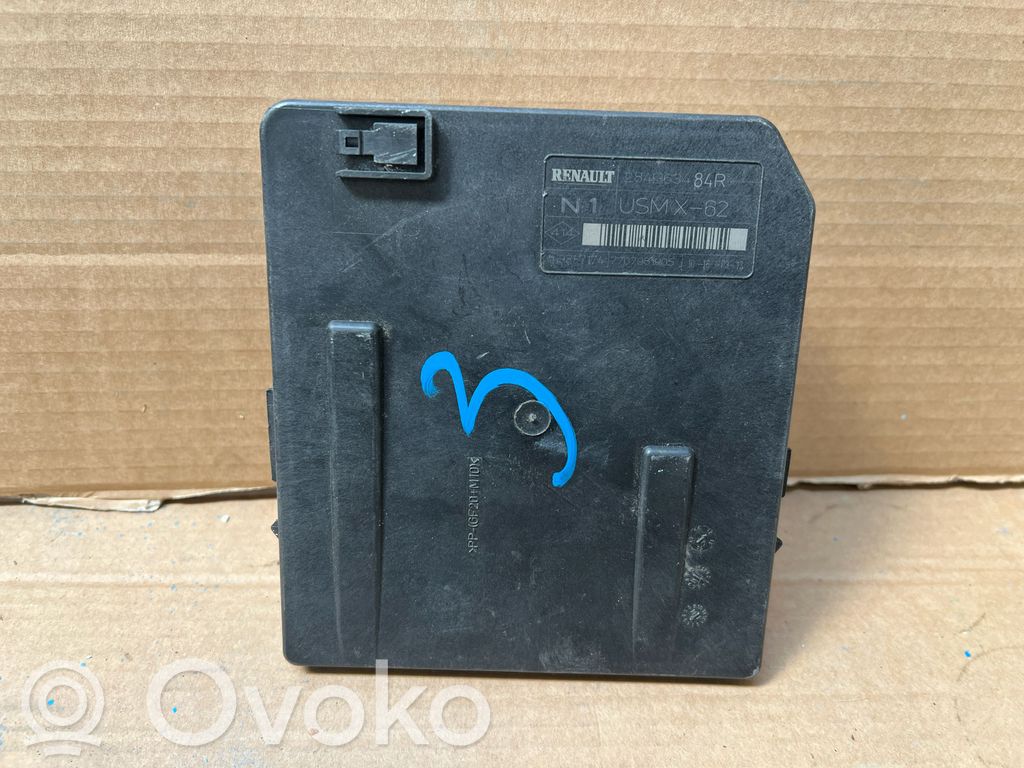 Renault Master III Fuse module 
