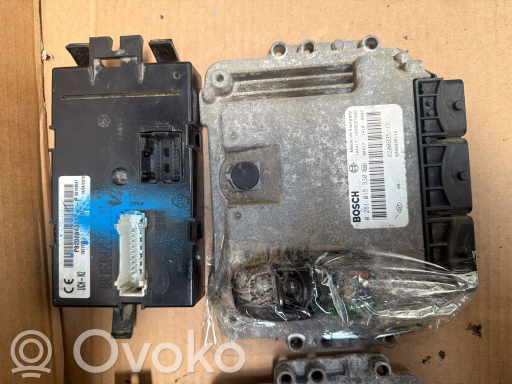 Opel Vivaro Engine control unit/module 