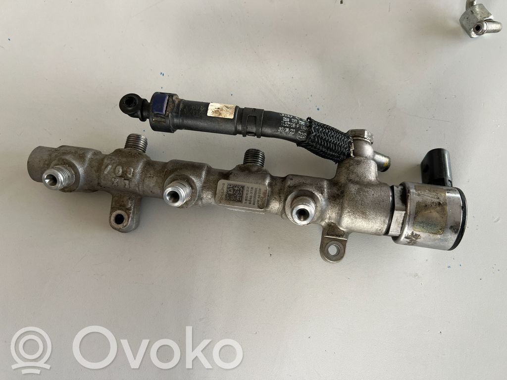 Volkswagen Touareg III Rampă alimentare injectoare 