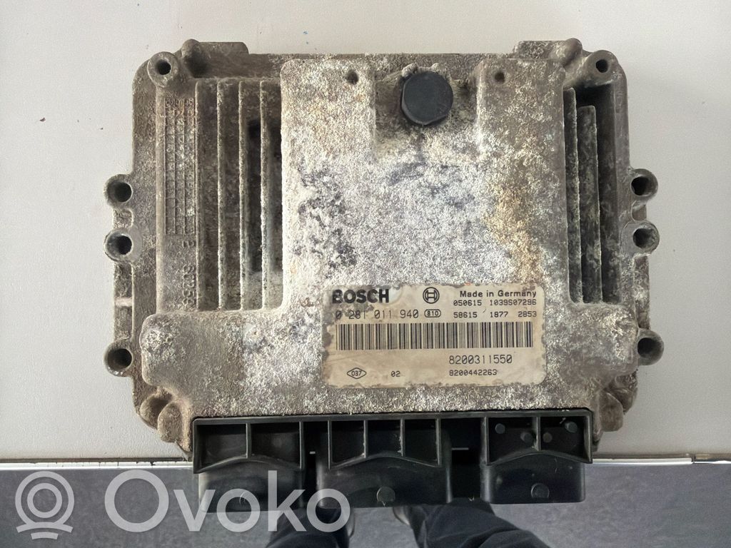 Renault Master II Engine control unit/module 