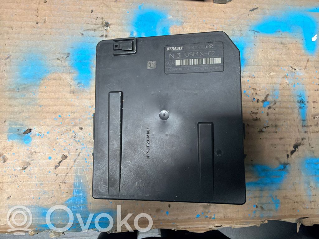 Renault Master III Fuse module 