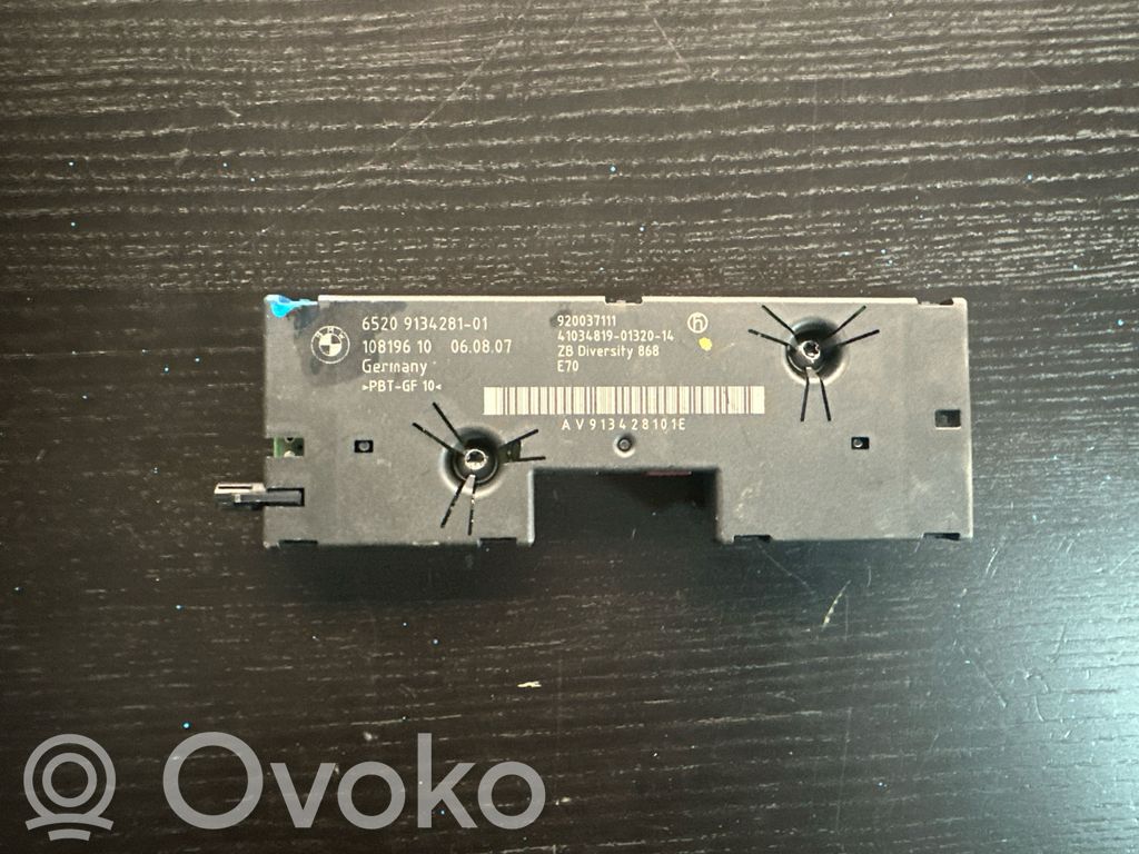 BMW 3 E90 E91 Antenos stiprintuvas 