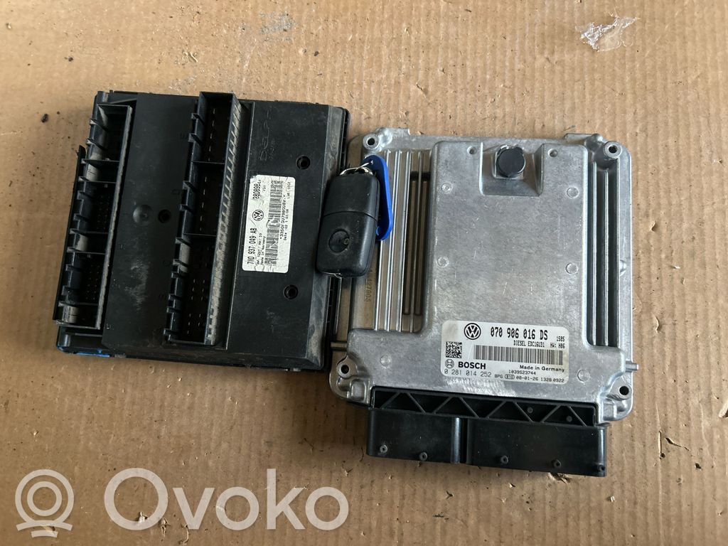 Volkswagen Transporter - Caravelle T5 Unitate/modul de control motor 