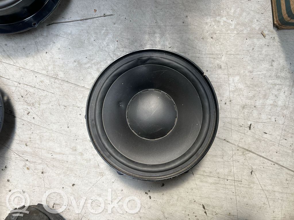 Volkswagen Tiguan Altavoz de la puerta delantera 