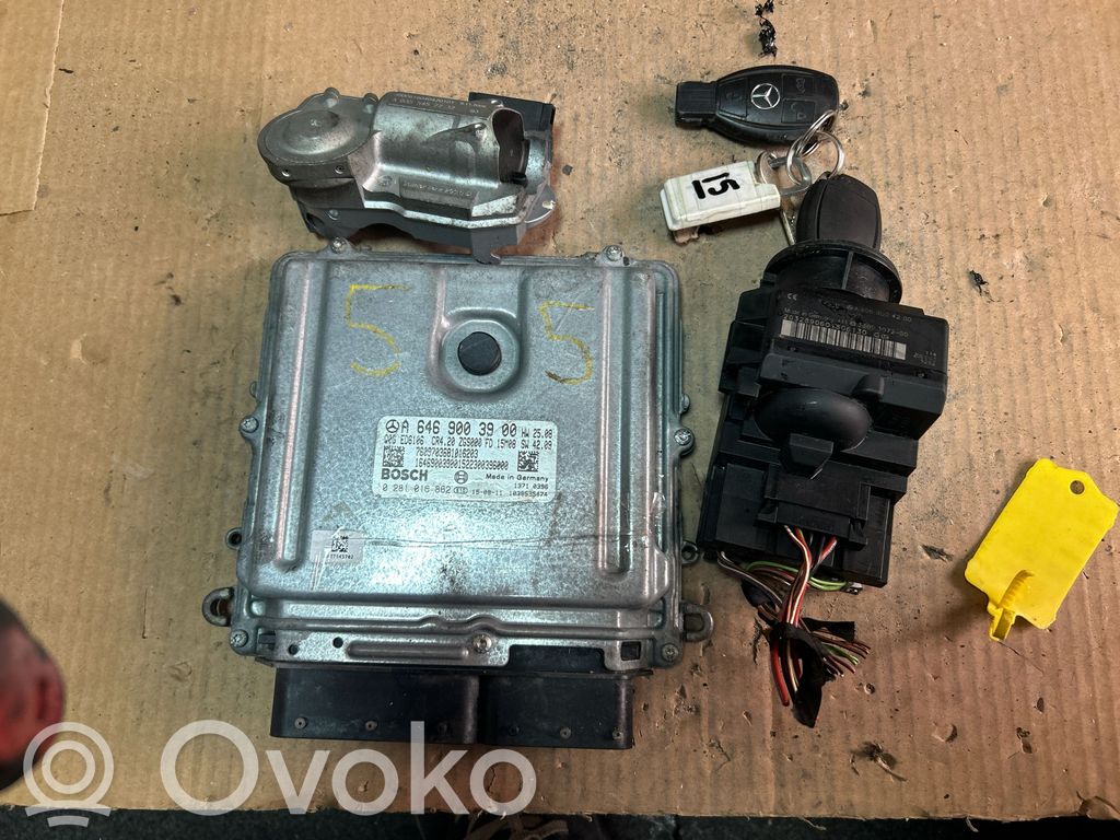 Mercedes-Benz Sprinter W906 Engine ECU kit and lock set 