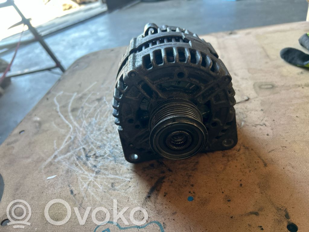 Volkswagen PASSAT B6 Generator/alternator 